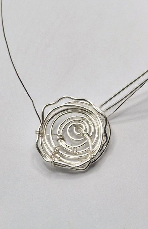 Natalie Patten's Birds Nest Pendant - , Contemporary Wire Jewelry, Wire Wrapping, Wrapping, Wire Wrapping Jewelry, Weaving, Wire Weaving, Weaving Wire, Tighten weaves