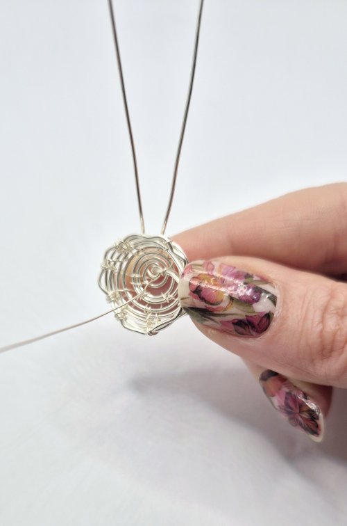 Natalie Patten's Birds Nest Pendant - , Contemporary Wire Jewelry, Wire Wrapping, Wrapping, Wire Wrapping Jewelry, Weaving, Wire Weaving, Weaving Wire, Travel wire to starting loop