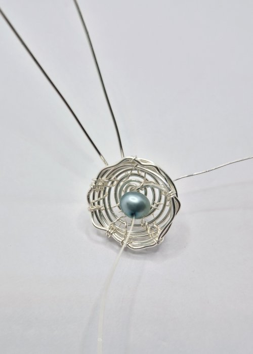 Natalie Patten's Birds Nest Pendant - , Contemporary Wire Jewelry, Wire Wrapping, Wrapping, Wire Wrapping Jewelry, Weaving, Wire Weaving, Weaving Wire, Add bead