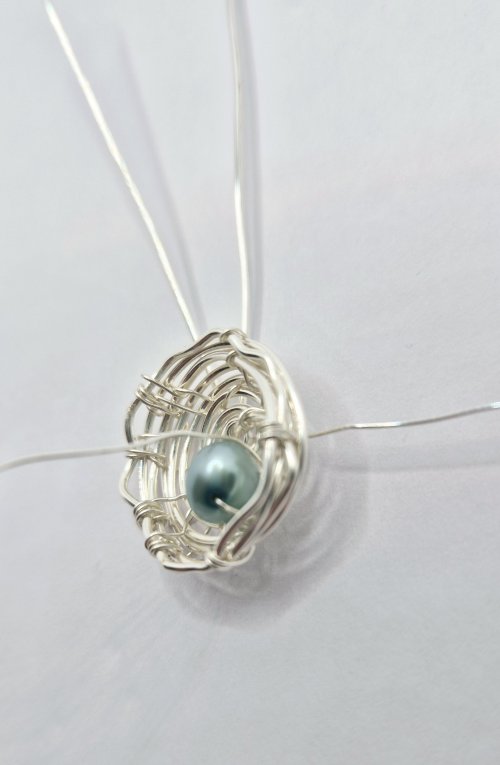 Natalie Patten's Birds Nest Pendant - , Contemporary Wire Jewelry, Wire Wrapping, Wrapping, Wire Wrapping Jewelry, Weaving, Wire Weaving, Weaving Wire, Position and secure bead