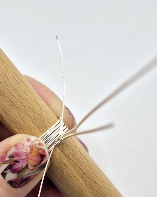Natalie Patten's Lotus Pendant - , Contemporary Wire Jewelry, Wire Wrapping, Wrapping, Wire Wrapping Jewelry, Leave a tail