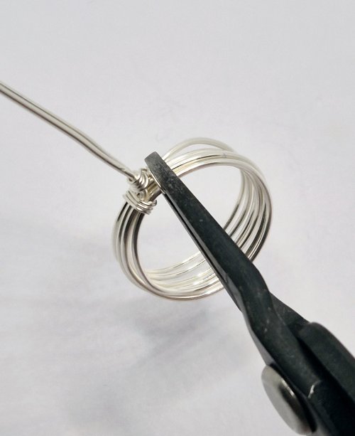 Natalie Patten's Lotus Pendant - , Contemporary Wire Jewelry, Wire Wrapping, Wrapping, Wire Wrapping Jewelry, Flatten and secure
