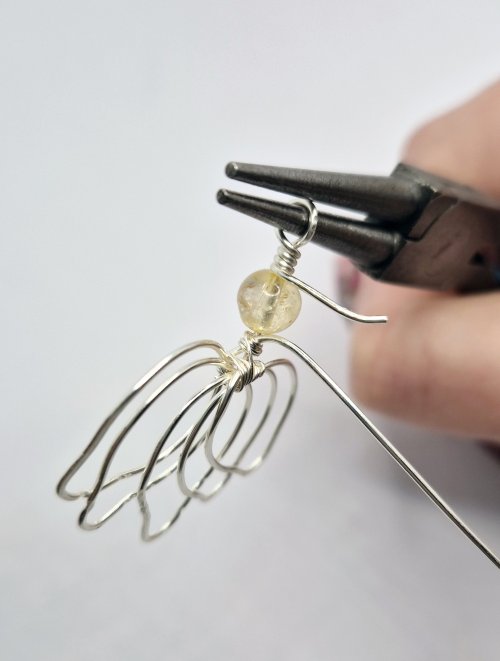Natalie Patten's Lotus Pendant - , Contemporary Wire Jewelry, Wire Wrapping, Wrapping, Wire Wrapping Jewelry, Wrap wire around loop