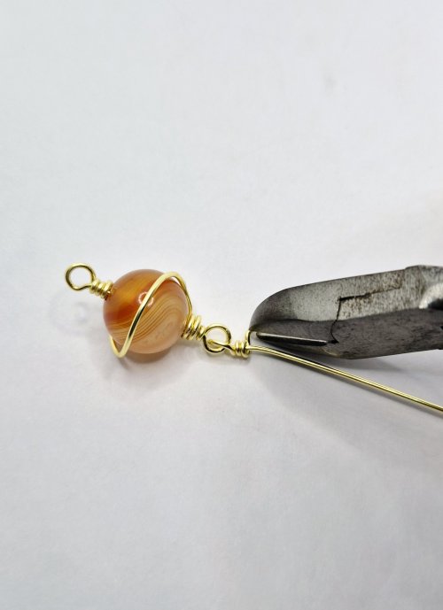Natalie Patten's Planet Jewellery - , Contemporary Wire Jewelry, Wire Wrapping, Wrapping, Wire Wrapping Jewelry, create a secure closure