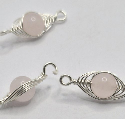 Natalie Patten's Herringbone Weave Connectors - , Contemporary Wire Jewelry, Making Chain, Chain Making , Findings, Clasps, Components, Wire Wrapping, Wrapping, Wire Wrapping Jewelry, Connect each bead together