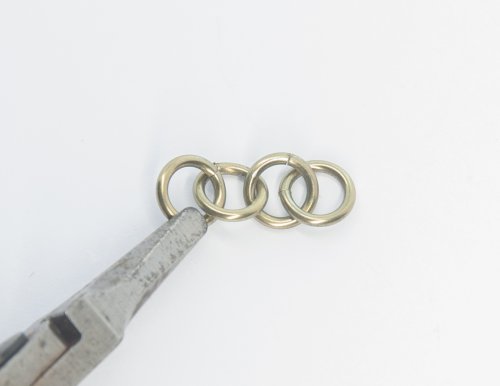 Kylie Jones's Viper Chain Maille Earrings - , Chain Maille Jewelry, Chain Maille, chain mail, chainmaille, chainmail, , Take the first ring 