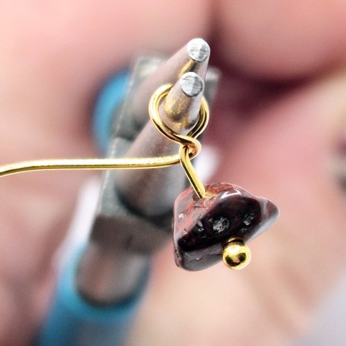 Natalie Patten's Wrapped Loop Charm Bramble - , Beading, Loops, Wire Loop, Wrapped Wire Loop, Design, Beads, Bring the tail of the wire pin 