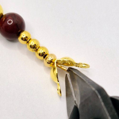 Natalie Patten's Wrapped Loop Charm Bramble - , Beading, Loops, Wire Loop, Wrapped Wire Loop, Design, Beads, Flatten or crimp the crimp beads.