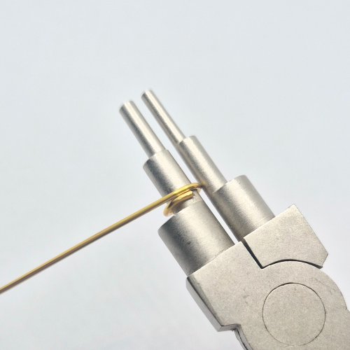 Natalie Patten's Love Knot Bead Components  - , Contemporary Wire Jewelry, Coiling, Coiling Wire, Wire Coiling, Use the bail step plier.