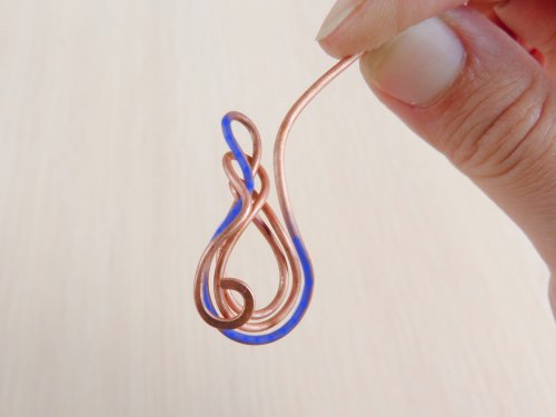 Oksana Truhan's Elegant Pendant - , Contemporary Wire Jewelry, Weaving, Wire Weaving, Weaving Wire, thread the loop down through the last loop