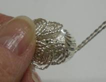 Judy Larson's Coiled Wire Jewelry Series  Part 3 - Focal Bead Bracelet - , Contemporary Wire Jewelry, Coiling, Coiling Wire, Wire Coiling, Loops, Wire Loop, Wrapped Wire Loop, Spirals, Wire Spiral, Spiral Wire Wrap, Wire Wrapping, Wrapping, Wire Wrapping Jewelry, , Connecting focal bead with silver wire