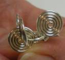 Judy Larson's Coiled Wire Jewelry Series  Part 3 - Focal Bead Bracelet - , Contemporary Wire Jewelry, Coiling, Coiling Wire, Wire Coiling, Loops, Wire Loop, Wrapped Wire Loop, Spirals, Wire Spiral, Spiral Wire Wrap, Wire Wrapping, Wrapping, Wire Wrapping Jewelry, , Adding Egyptian spiral links