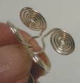 Judy Larson's Coiled Wire Jewelry Series  Part 3 - Focal Bead Bracelet - , Contemporary Wire Jewelry, Coiling, Coiling Wire, Wire Coiling, Loops, Wire Loop, Wrapped Wire Loop, Spirals, Wire Spiral, Spiral Wire Wrap, Wire Wrapping, Wrapping, Wire Wrapping Jewelry, , Adding Egyptian spiral links