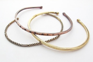 Kate Richbourg's Twisted Forged Cuffs - , Contemporary Wire Jewelry, Forging, Forging Jewelry, Jewelry Forging, Oxidizing Wire, Oxidizing, Antiquing Wire, Antiquing, Stamping, Stamps, Texturing, Butane Torch, Soldering, Solder, , Metal Wire cuffs