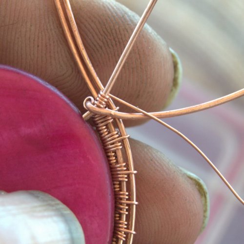 Deborah Kelly's Woven Shell Coin Pendant - , Wire Weaving, Weaving, Wire Weaving, Weaving Wire, Take the weaving wire to the opposite side