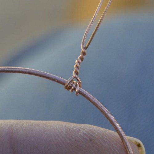 Deborah Kelly's Tree of Life Pendant - , Contemporary Wire Jewelry, Weaving, Wire Weaving, Weaving Wire, , Twist the two ends 