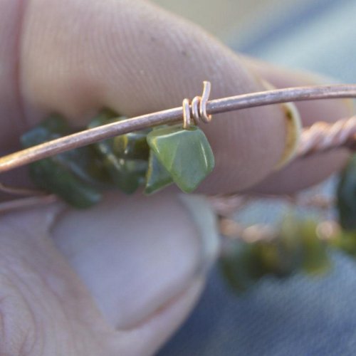Deborah Kelly's Tree of Life Pendant - , Contemporary Wire Jewelry, Weaving, Wire Weaving, Weaving Wire, ,  Cut off the wires close to the frame.     