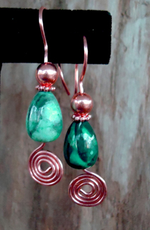 Mary Bailey's All-Inclusive Earrings, Contemporary Wire Jewelry. Findings, Clasps, Components, Spirals, Wire Spiral, Spiral Wire Wrap. This lesson will teach you how to make a spring flower link, from a coiled spring shape.