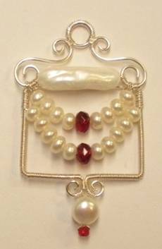 Swagged Pearl Pendant
