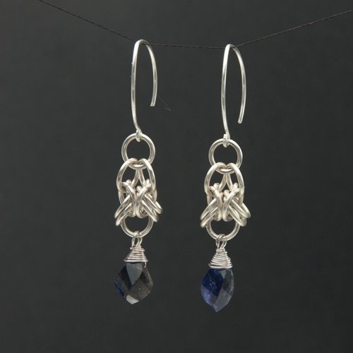 Kylie Jones's Orbital Chain Maille Earrings, Chain Maille Jewelry. Making Chain, Chain Making . This chain maille weave has 