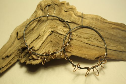 Judy Freyer Thompson's Twisted Wire Hoop Earrings, Contemporary Wire Jewelry. . This design lends itself well to using different wire combinations as well as different size mandrels.
