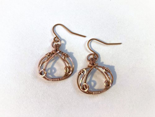 Elizabeth Schultz's Wire Pumpkin Earrings, Contemporary Wire Jewelry. Wire Wrapping, Wrapping, Wire Wrapping Jewelry. .