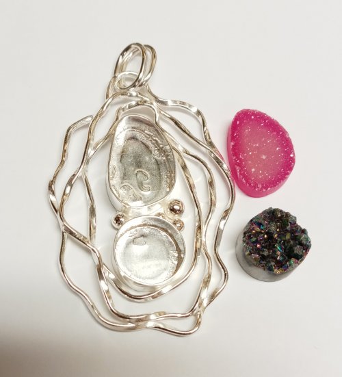 Judy Larson's Using Fun Tak as a Resist - , General Education, Oxidizing Wire, Oxidizing, Antiquing Wire, Antiquing, Translucent Light passes through the stone