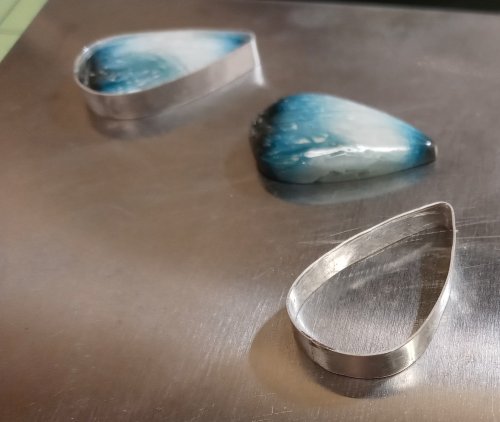 Judy Larson's Bezel Solution for Corners and Points  - , Metalwork, , take them out