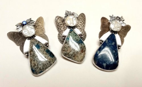 Judy Larson's Adding Depth to Carved Beads and Cabochons - , General Education, , carved bone