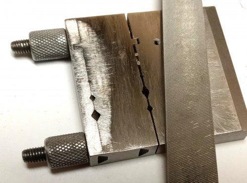Judy Larson's Making Consistent Hanging Loops - , Metalwork, , flatten