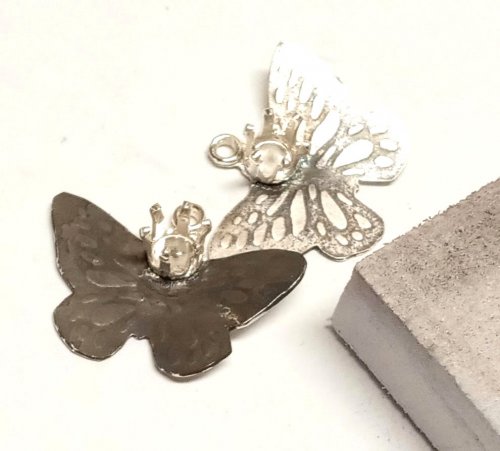 Judy Larson's Targeted Patina - , General Education, Oxidizing Wire, Oxidizing, Antiquing Wire, Antiquing, sanding, filing, polishing, sanding pads take off patina
